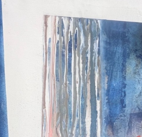 Détail photographique 1 de Rouille marine : superpositions et fibres du papier.